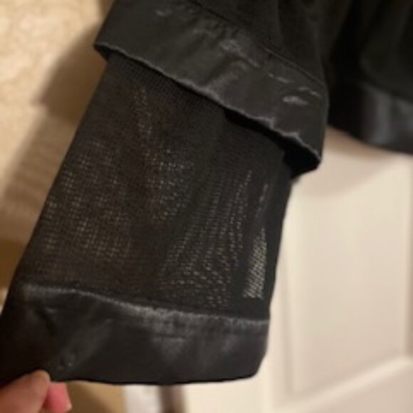 Ladies Shortie Net Top with bell sleeves - Picture 3 of 4